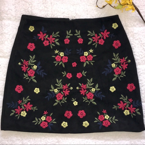 black sueded skirt with floral print embroidered accents - Picture 4 of 8